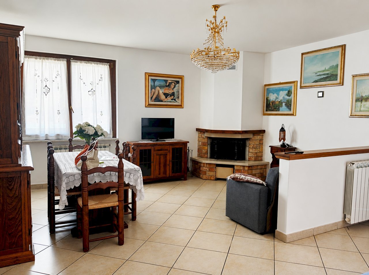 SALA - Trilocale frazione Ponzano Magra, Santo Stefano di Magra - foto 1