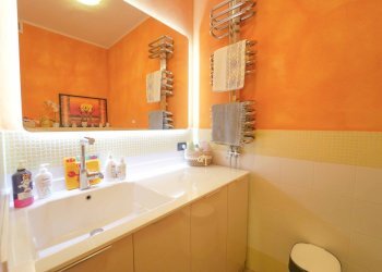 bagno piano terra - Trilocale Via Berlino 89, Santarcangelo di Romagna - foto 14