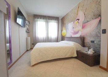 panoramica camera matrimoniale - Trilocale Via Berlino 89, Santarcangelo di Romagna - foto 20