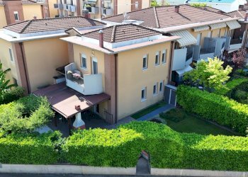 Soluzione con giardino privato - Trilocale Via Berlino 89, Santarcangelo di Romagna - foto 2