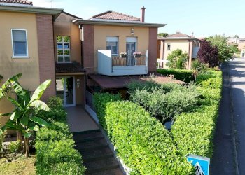 Giardino privato e balcone - Trilocale Via Berlino 89, Santarcangelo di Romagna - foto 3
