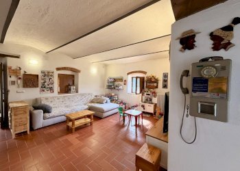 sala.jpg - Rustico Via Poggiole, Vernio - foto 15