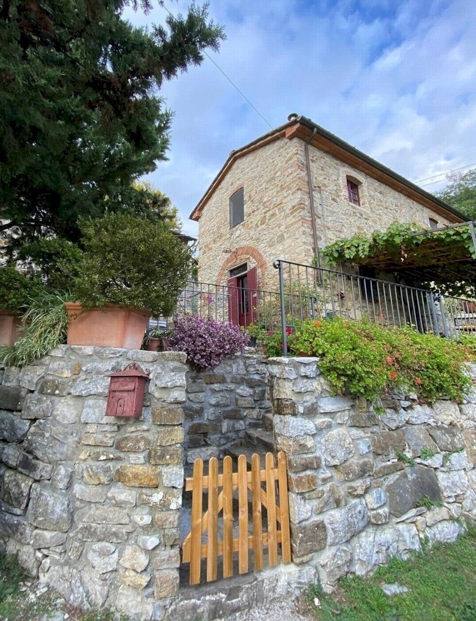 giardino - Rustico Via di Sofignano, Vaiano - foto 1