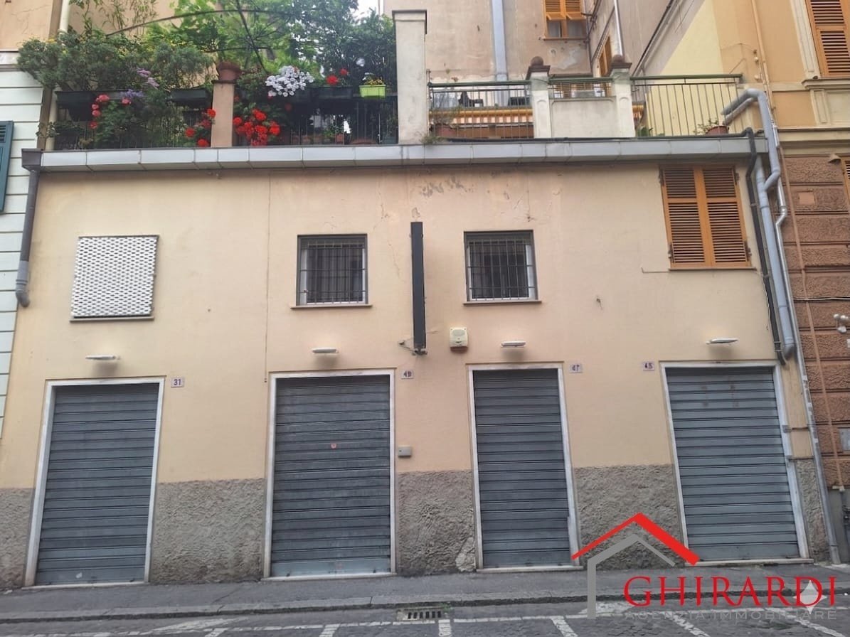 1.2 ESTERNO - Commercial Premises Via Gaetano Donizetti, Genova (neighborhood Sestri Ponente) - photo 3
