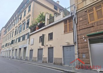1.1 ESTERNO - Commercial Premises Via Gaetano Donizetti, Genova (neighborhood Sestri Ponente) - photo 2
