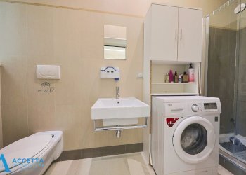 Bagno - Bilocale Via Diego Peluso 89, Taranto - foto 16
