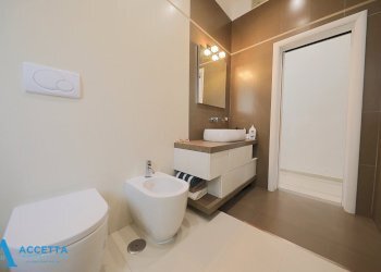 Bagno - Bilocale Via Diego Peluso 89, Taranto - foto 19