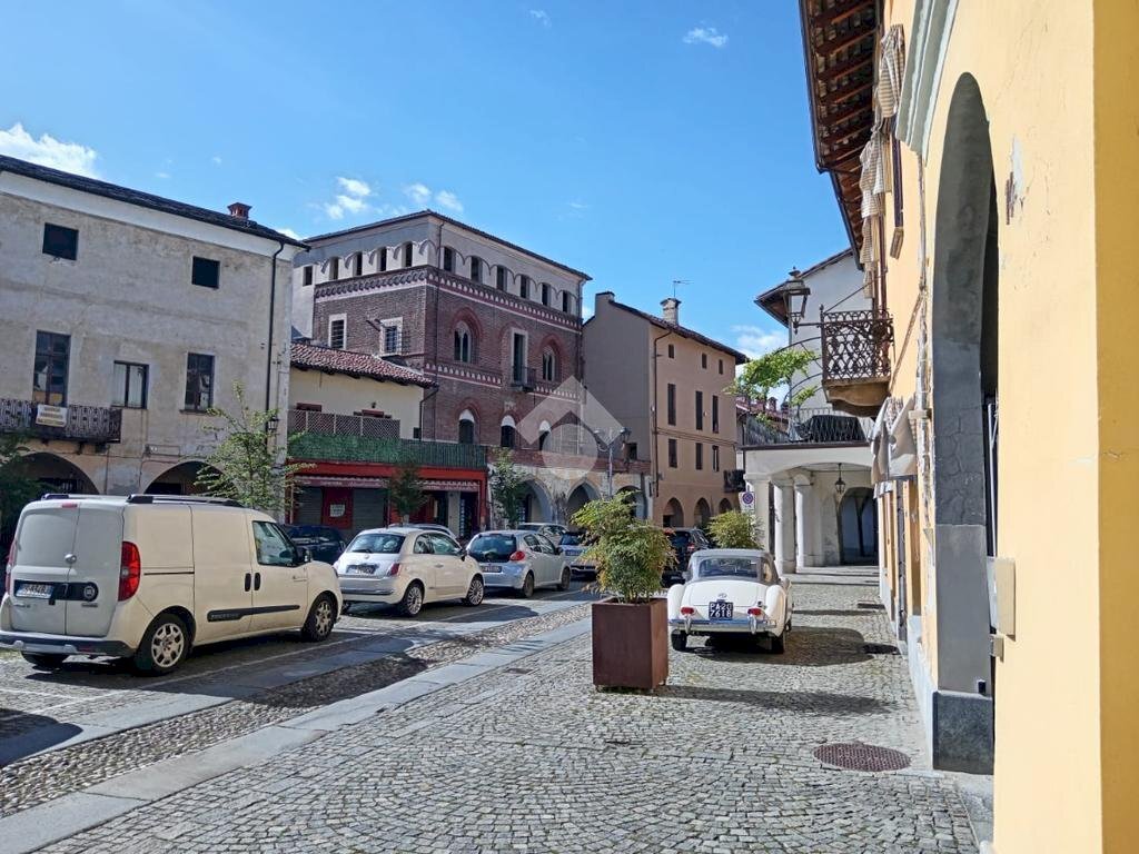 Four-room apartment Piazza palazzo civico, Vigone - photo 3