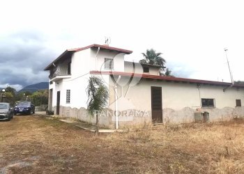 Villa VIVAIO VILLA FIORITA di Inghilleri Bernardo & Figli, Partinico - photo 1