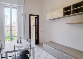 Two-room apartment Via Giambellino, Milano (neighborhood Giambellino) - photo 4