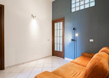 Two-room apartment Via Giambellino, Milano (neighborhood Giambellino) - photo 9