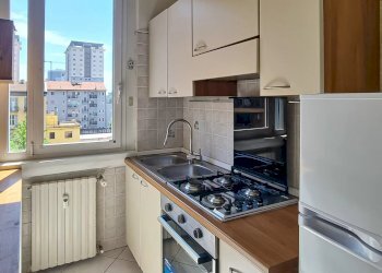 Two-room apartment Via Giambellino, Milano (neighborhood Giambellino) - photo 12