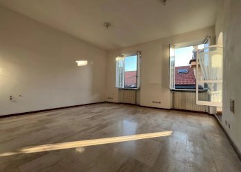 Soggiorno con cottura - Three-room apartment Via Vittorio Veneto, Chiavari - photo 7