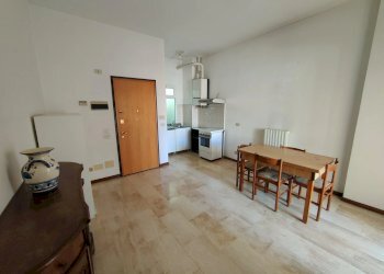 Soggiorno con cottura - Three-room apartment Via Vittorio Veneto, Chiavari - photo 2