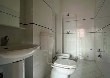 Bagno - Three-room apartment Via Vittorio Veneto, Chiavari - photo 18