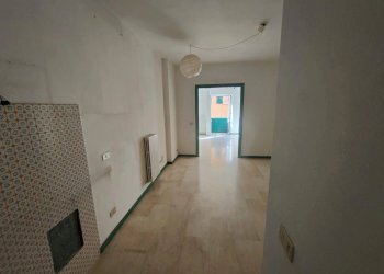 Soggiorno con cottura - Three-room apartment Via Vittorio Veneto, Chiavari - photo 9