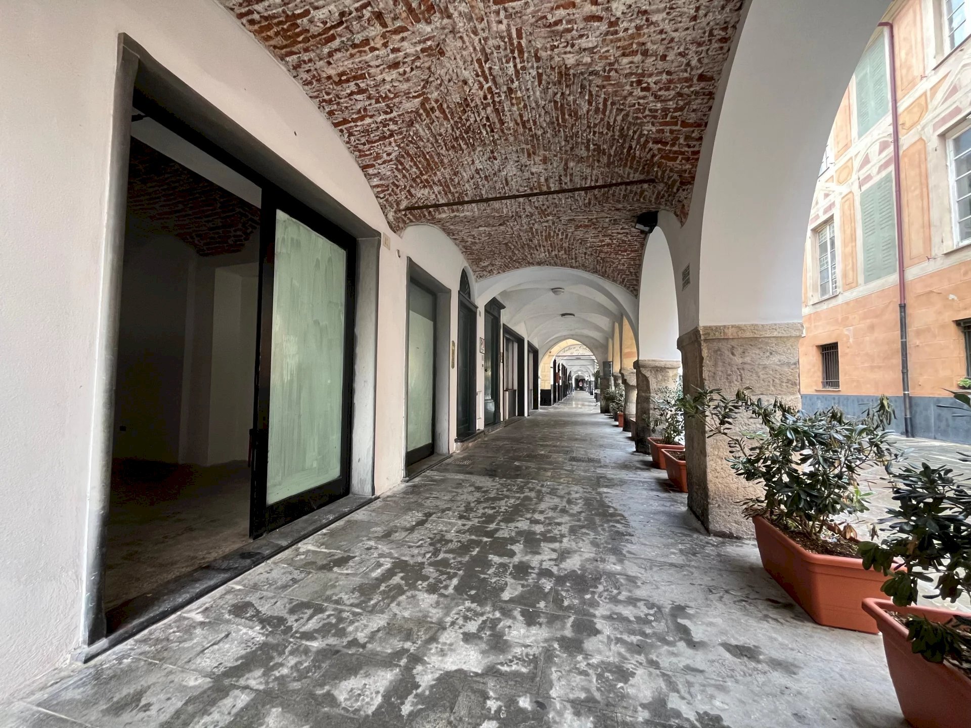 Facciata - Negozio Via Costaguta, Chiavari - foto 1