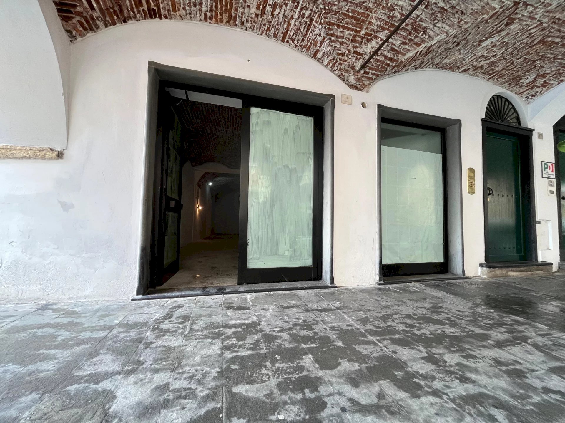 Facciata - Negozio Via Costaguta, Chiavari - foto 2