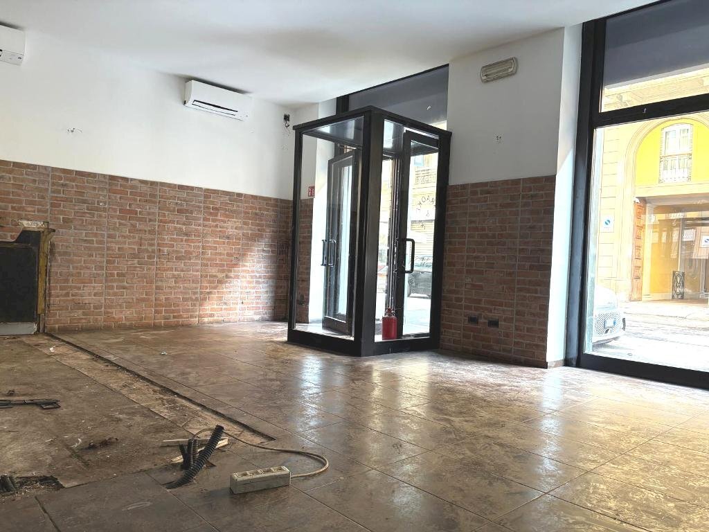 Negozio Via Alessandro Volta, Milano - foto 2