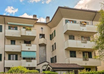 Three-room apartment Lissone - photo 1