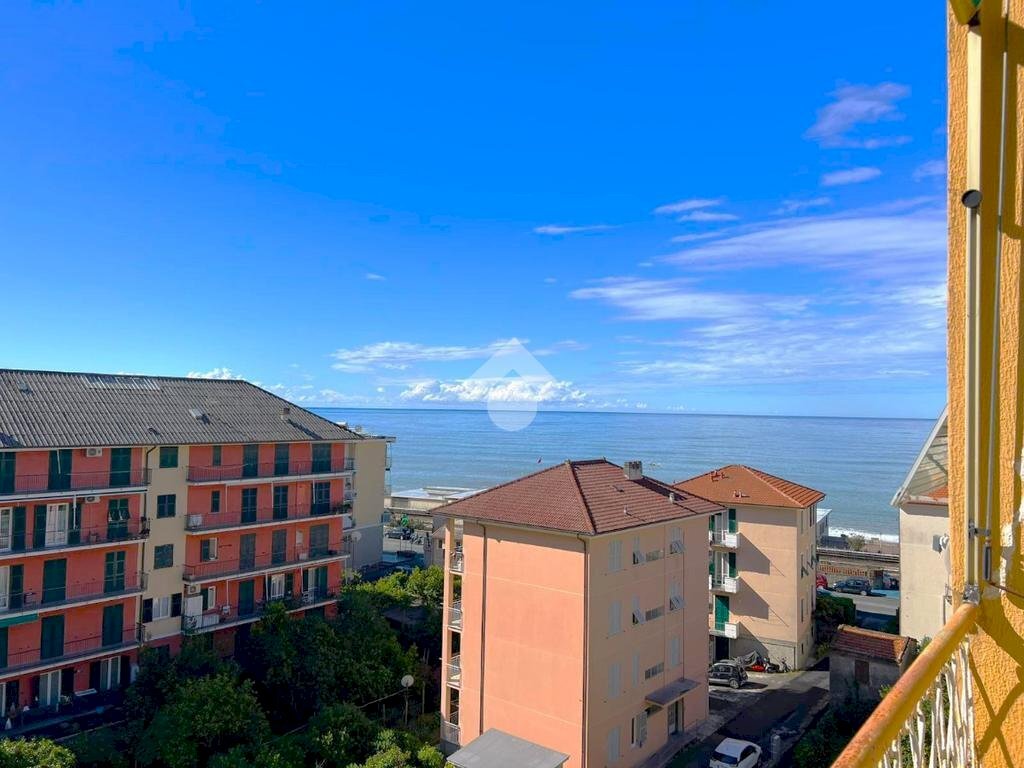 Three-room apartment Via michelangelo, Lavagna - photo 1