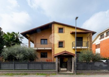 Villa Via IV Novembre, Beinasco - photo 1