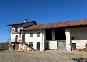 Rustico strada Rifreddo 10, Mondovì - foto 1