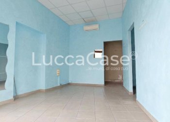 Commercial Premises Capannori - photo 3