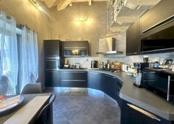 Four-room apartment Via Piave, Bussoleno - photo 3