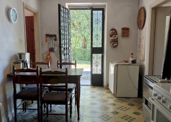 Cucina - Semi-detached house Località Val Maggiora, 39, Asti - photo 18