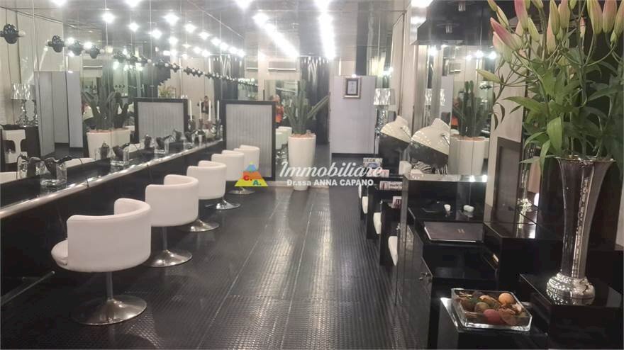 Shop VIA ALTABELLA, Bologna - photo 2