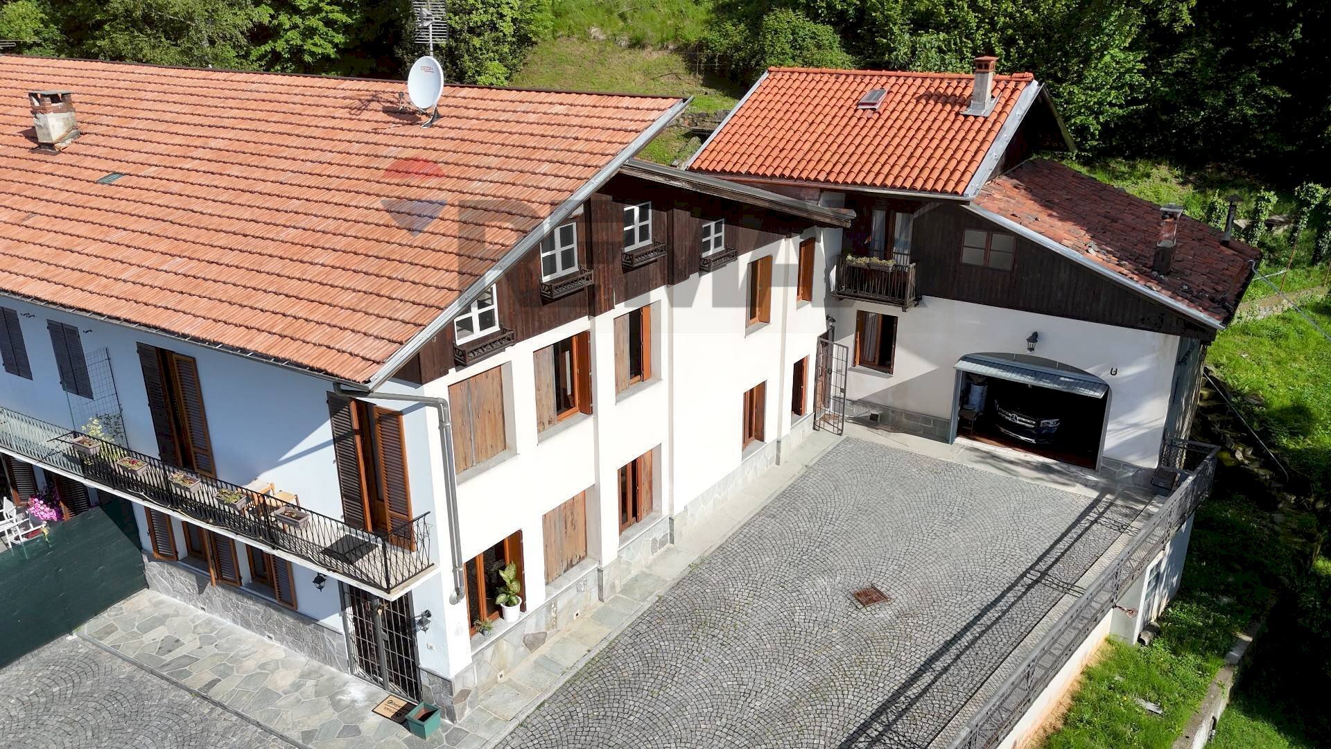 Independent house Strada della Burcina 
 Vandorno, Biella, hamlet Vandorno, Biella - photo 1
