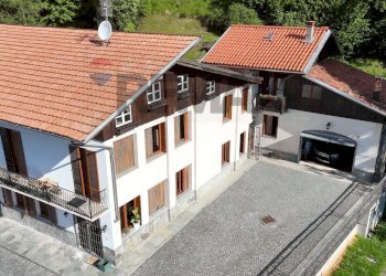 Casa indipendente Strada della Burcina
Vandorno, Biella, frazione Vandorno, Biella - foto 1