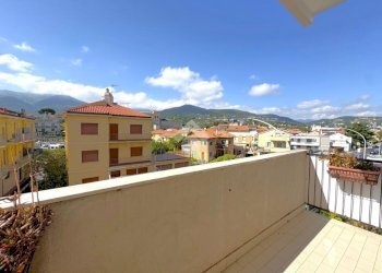 Four-room apartment Via Aurelia, Loano - photo 2