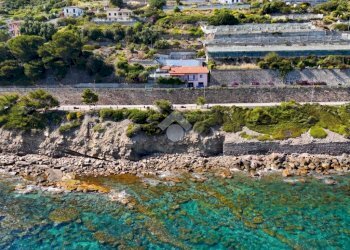 Villa Via aurelia, Imperia - photo 1