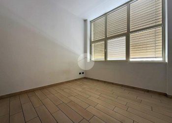Three-room apartment Via S. Giovanni Bosco, Ivrea - photo 10