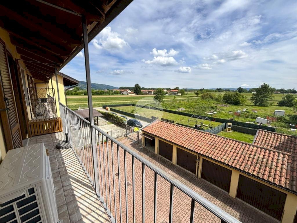 Three-room apartment Via Bollengo, Ivrea - photo 3