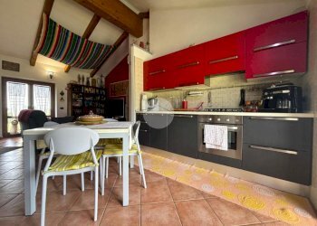 Three-room apartment Via Bollengo, Ivrea - photo 1