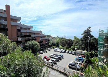 Two-room apartment Via Emilio Salgari, Genova (neighborhood Pegli) - photo 2