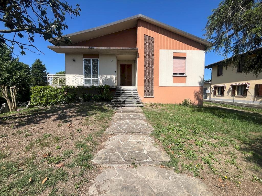 Casa indipendente Strada Beretta, Castelnovo di Sotto - foto 1