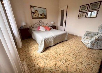 Three-room apartment Strada Genova, Moncalieri - photo 3