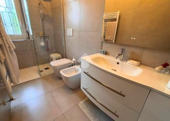 Three-room apartment Strada Genova, Moncalieri - photo 10