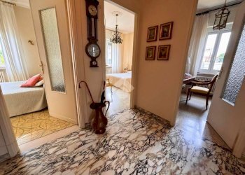 Three-room apartment Strada Genova, Moncalieri - photo 17