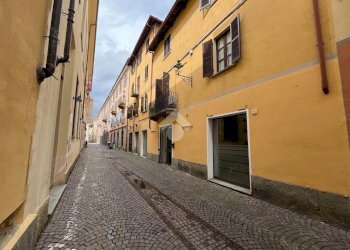 Negozio Via del Pino, Pinerolo - foto 3