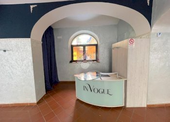 Negozio Via del Pino, Pinerolo - foto 4