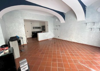 Negozio Via del Pino, Pinerolo - foto 10