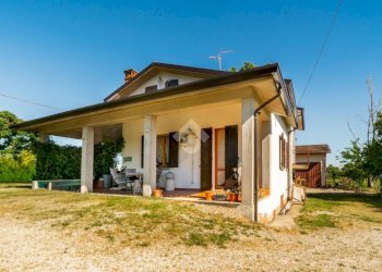 Casa indipendente Via Per San Rocco, Cadelbosco di Sopra - foto 3