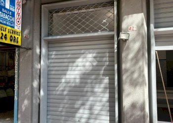 Negozio via vezzani, Genova (zona Rivarolo) - foto 16