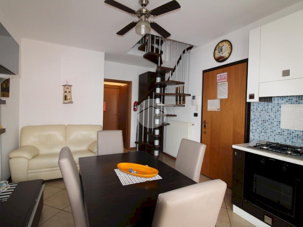 Three-room apartment Via Circonvallazione, Trezzano sul Naviglio - photo 2