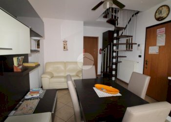 Three-room apartment Via Circonvallazione, Trezzano sul Naviglio - photo 1